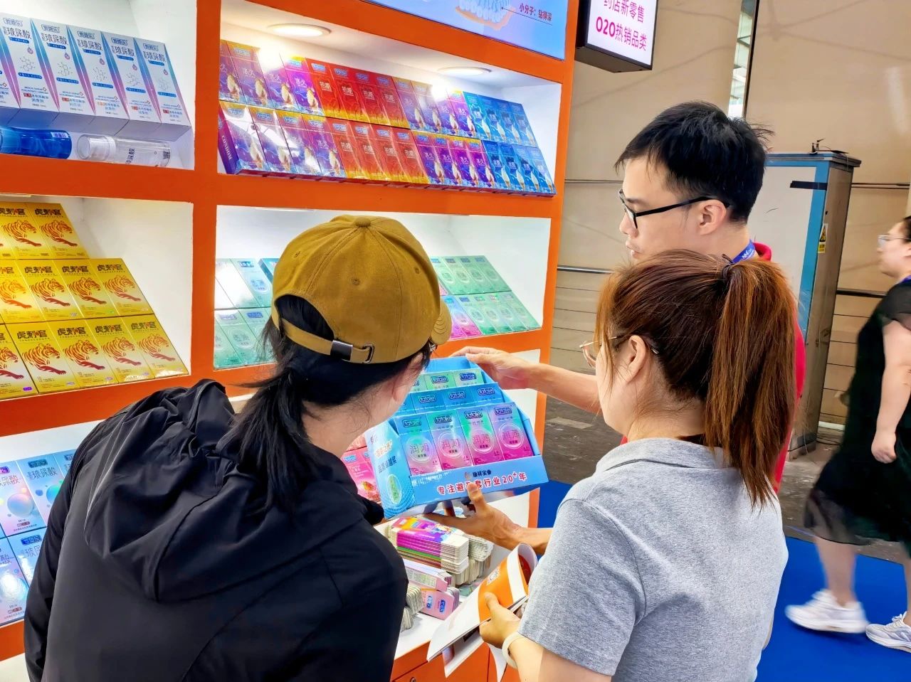 連鎖藥店避孕套選品突圍：告別“大牌不賺錢、雜牌賣不動”困局.jpg